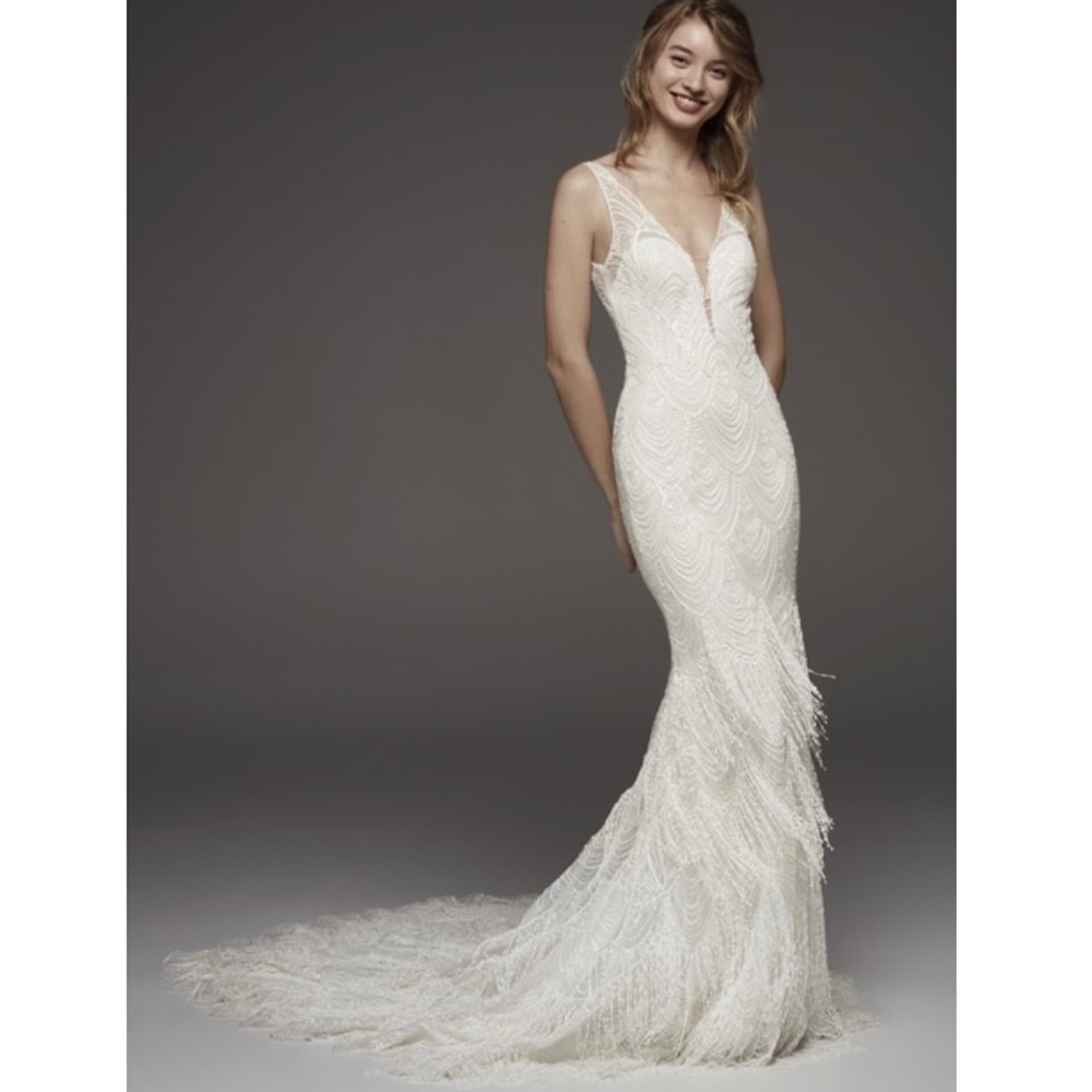 *NWT* Pronovias Wedding Gown - Hereux
